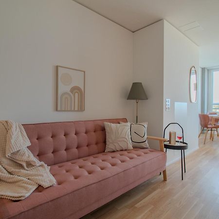 Loewe Apartments Am Rheinfall Neuhausen Am Rheinfall Buitenkant foto